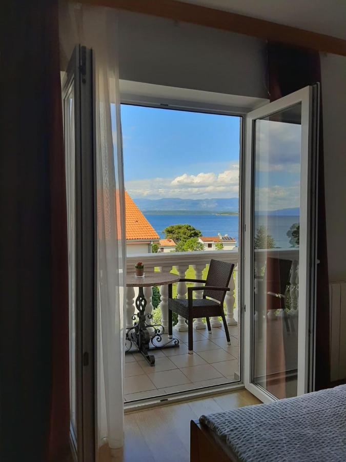 Pansion Katarina Bed & Breakfast Malinska Exterior photo