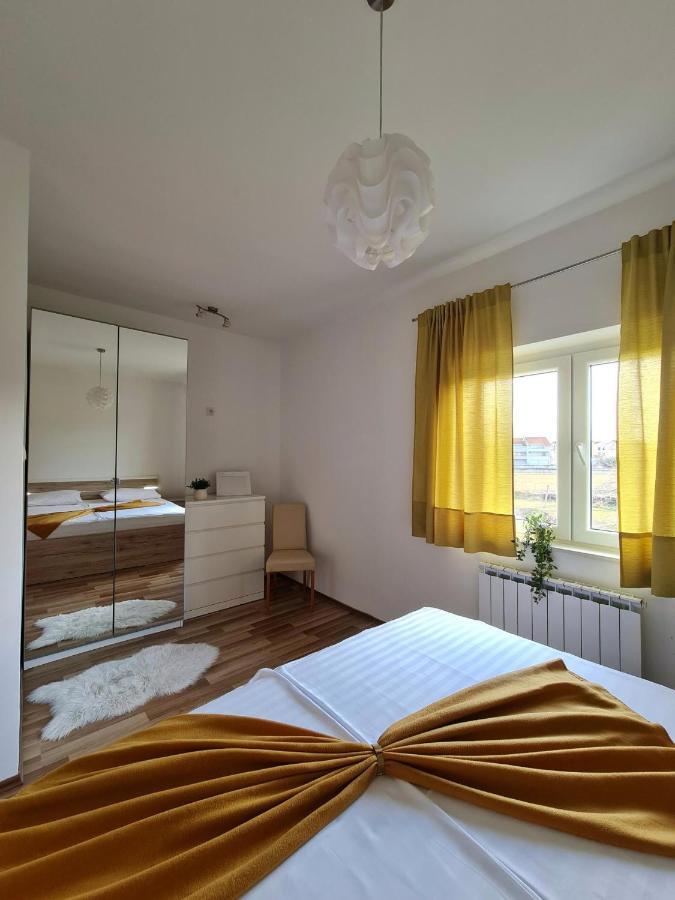 Pansion Katarina Bed & Breakfast Malinska Exterior photo