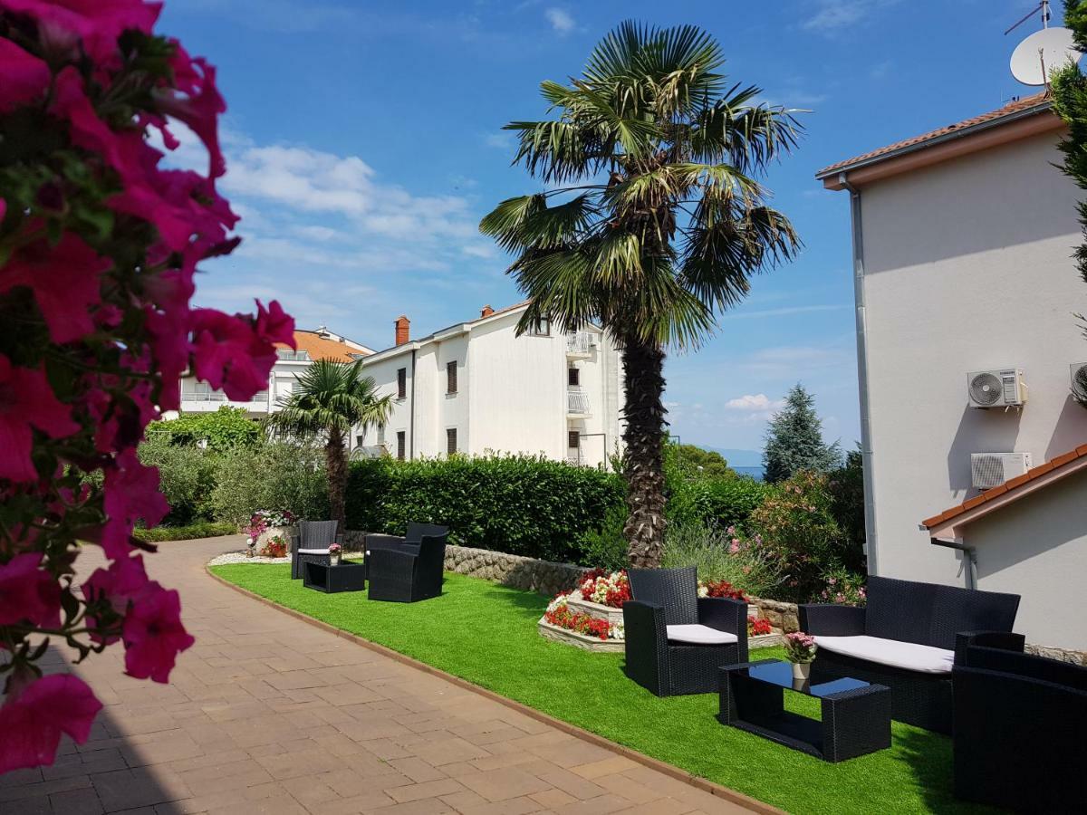 Pansion Katarina Bed & Breakfast Malinska Exterior photo